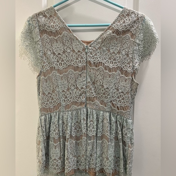 Lace Peplum Top | light blue - Picture 3 of 3